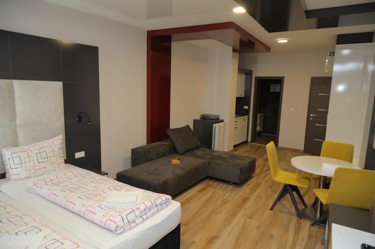 אוהריד Velestovo View Apartments מראה חיצוני תמונה